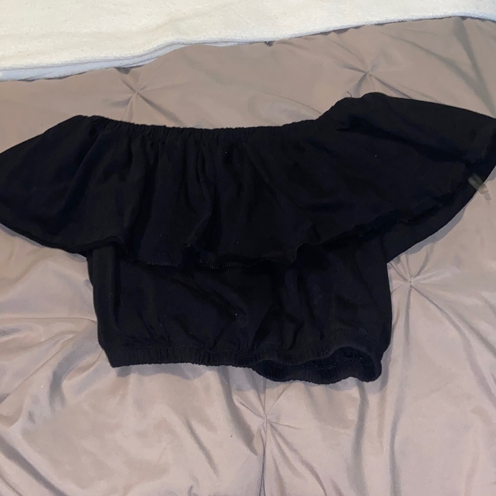 Black crop top